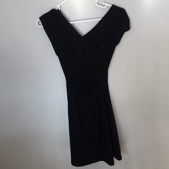 BRANDY 💗 MELVILLE DRESS - Picture 2 of 4